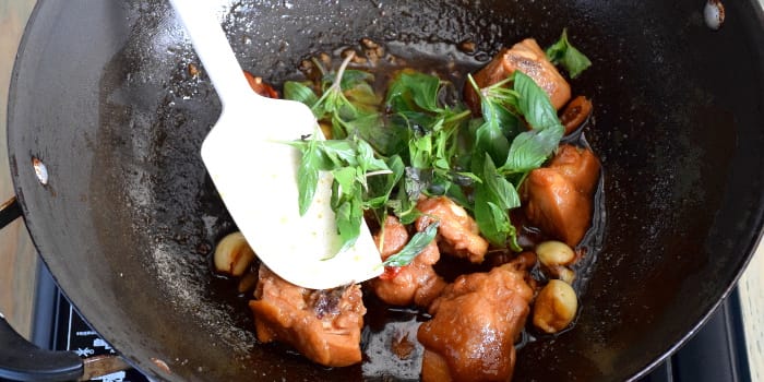 Three cups rooster (san bei ji)| Easy Taiwanese recipe Three cups rooster (san bei ji)| Easy Taiwanese recipe